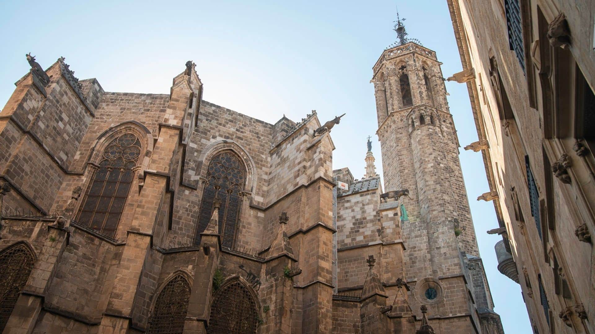Barcelona Old Town and Gothic Quarter Walking Tour - In out Barcelona Tours