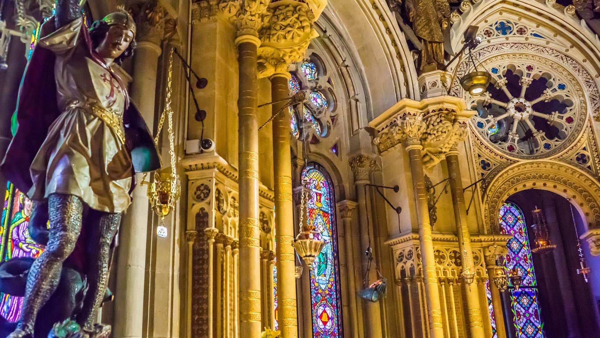Montserrat and Barcelona highlights with Sagrada Familia Private Full Day Tour - In out Barcelona Tours