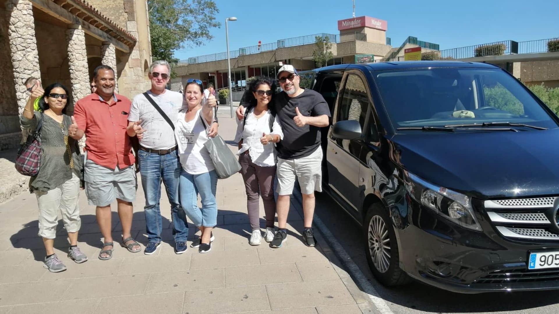 Medieval Girona and Dali Museum in Figueres Private Day Tour - In out Barcelona Tours