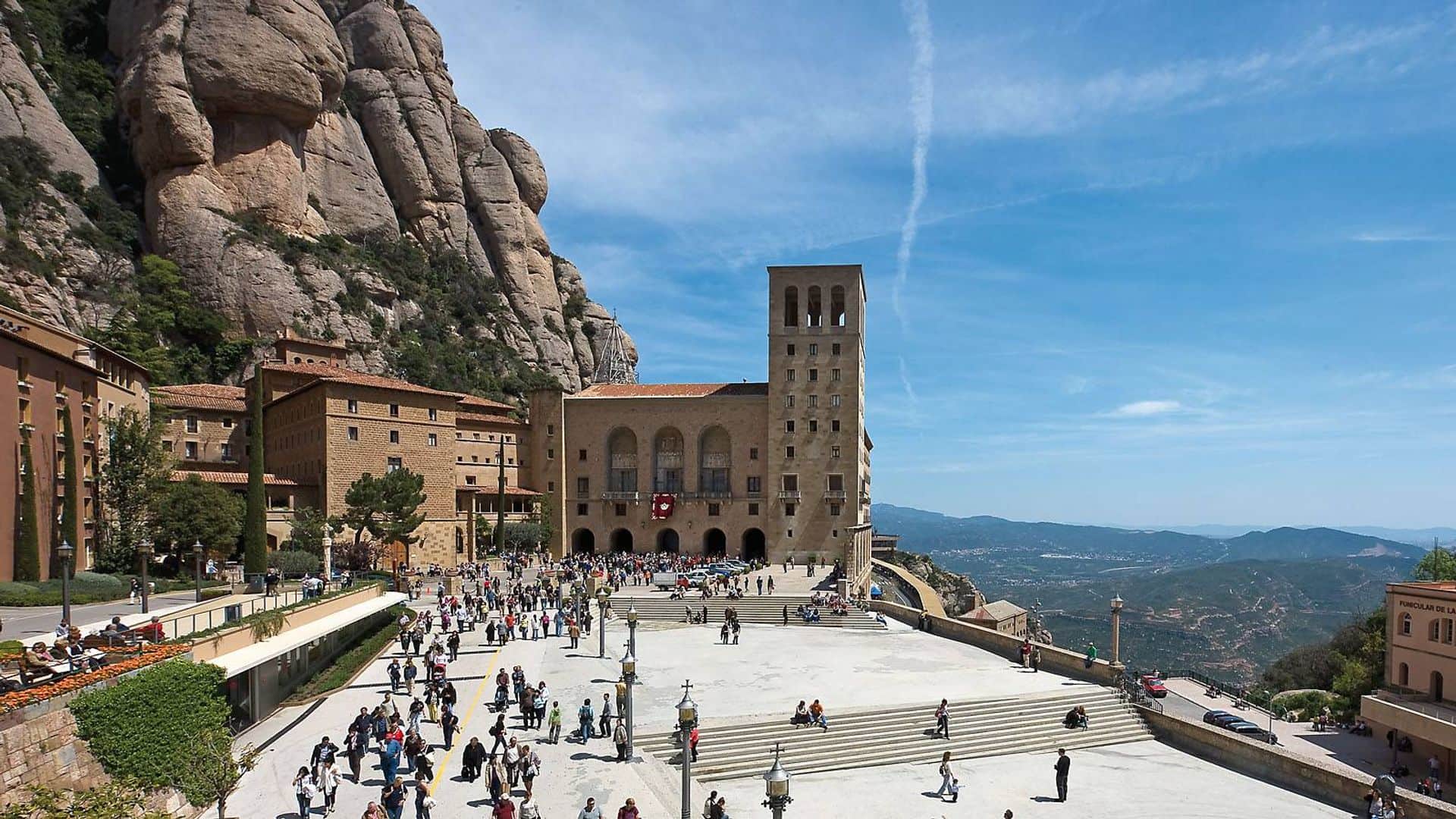 Discover Montserrat with Monastery Entrance Private Half Day Tour - In out Barcelona Tours