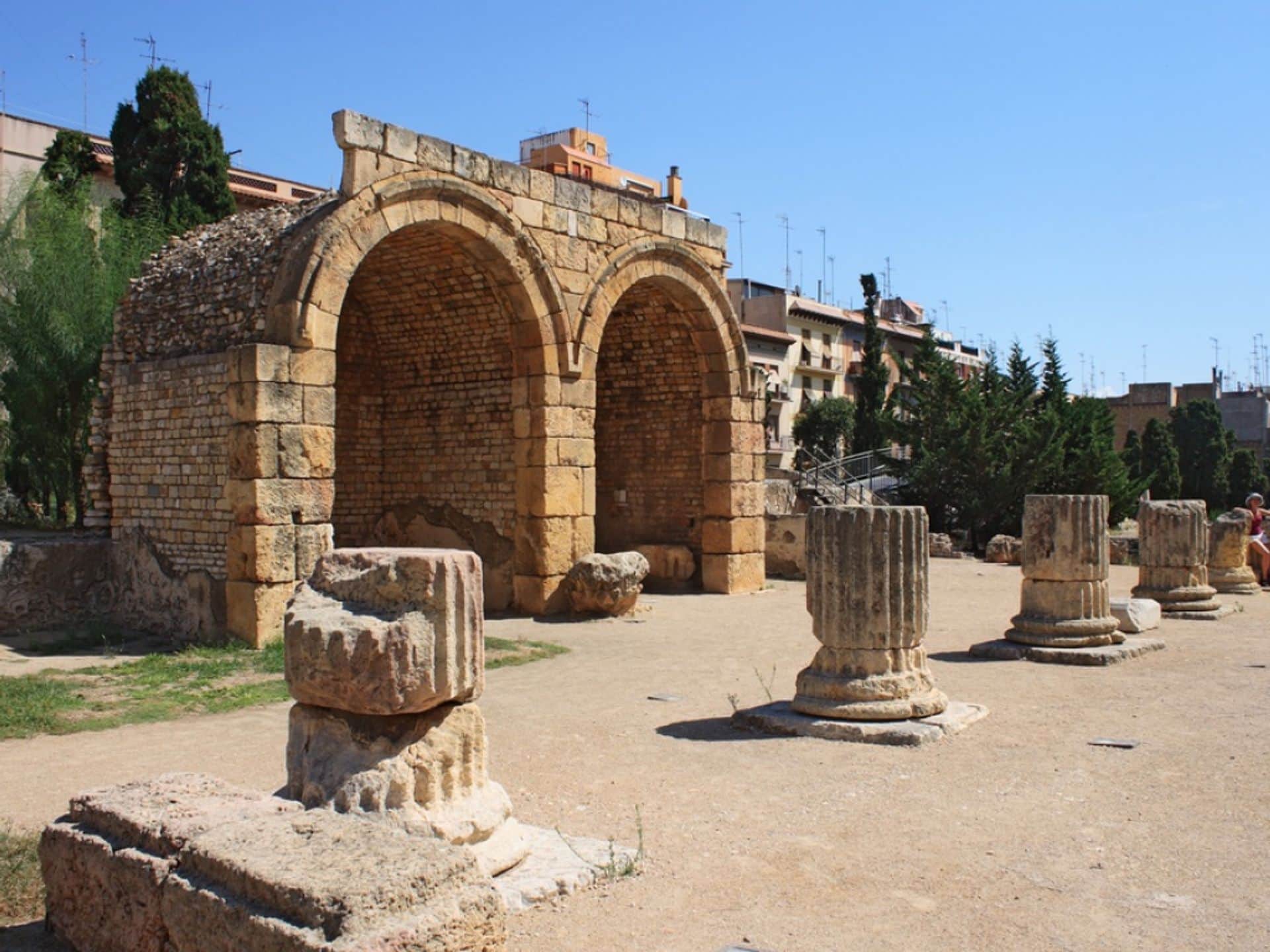 Roman Tarragona and Sitges Fishing Village Small Group Day Tour - In out Barcelona Tours