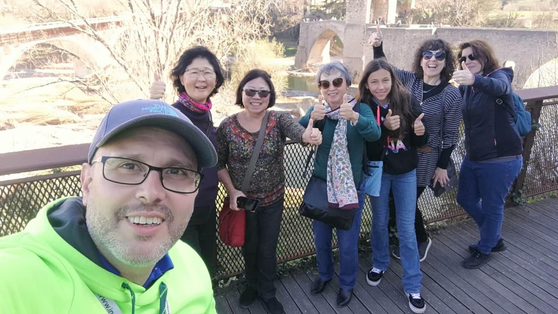 Besalú Vic and Medieval Towns Small Group Full Day Tour from Barcelona - In out Barcelona Tours