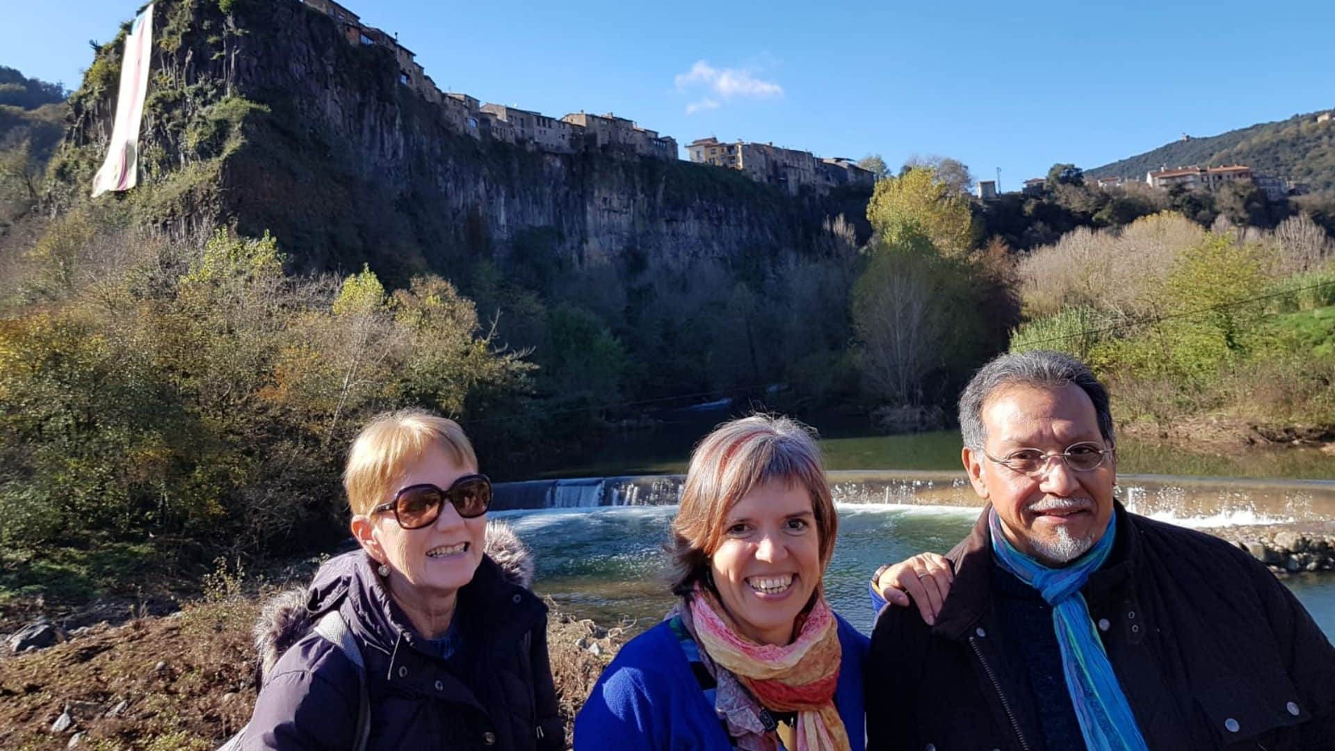 Besalú Vic and Medieval Towns Small Group Full Day Tour from Barcelona - In out Barcelona Tours