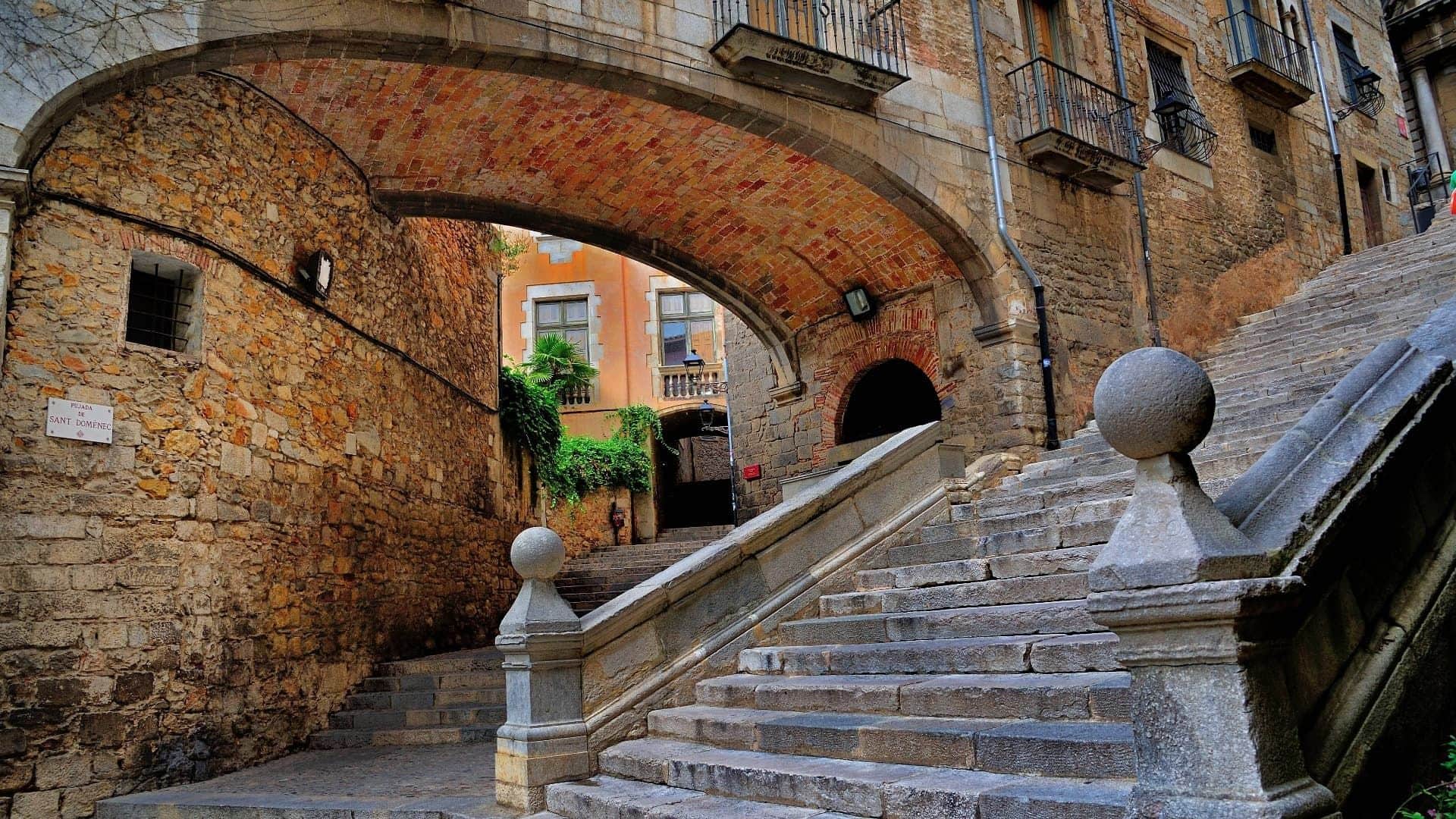 Medieval Girona and Game of Thrones Interactive Virtual Tour - In out Barcelona Tours